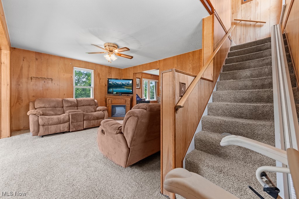1611 Faye Road Akron, OH 44306 - Photo 21 of 50 Living room