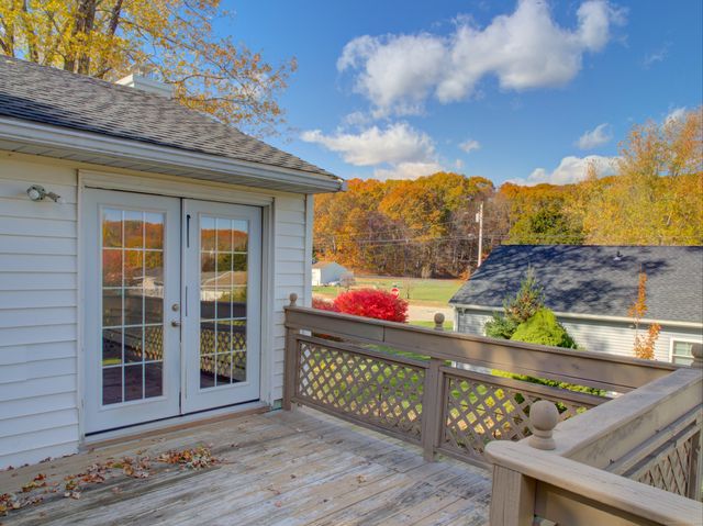 a view of a back yard of the house
