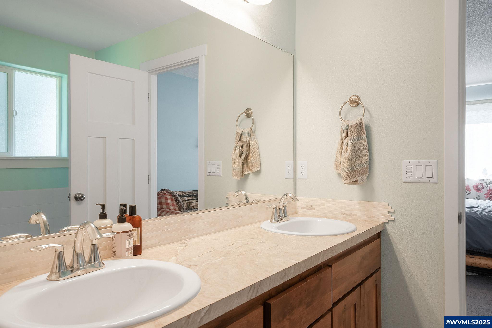 45940 River Loop Lyons, OR 97358 - Photo 21 of 37 Gallery Image 21