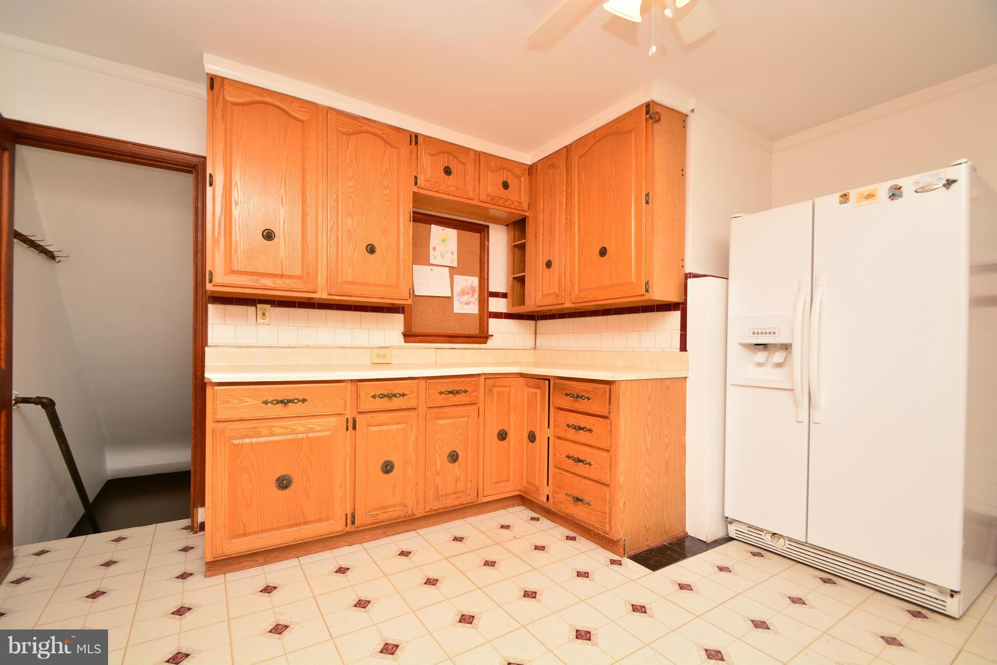 8010 Highpoint Road Baltimore, MD 21234 - Photo 13 of 30 Kitchen