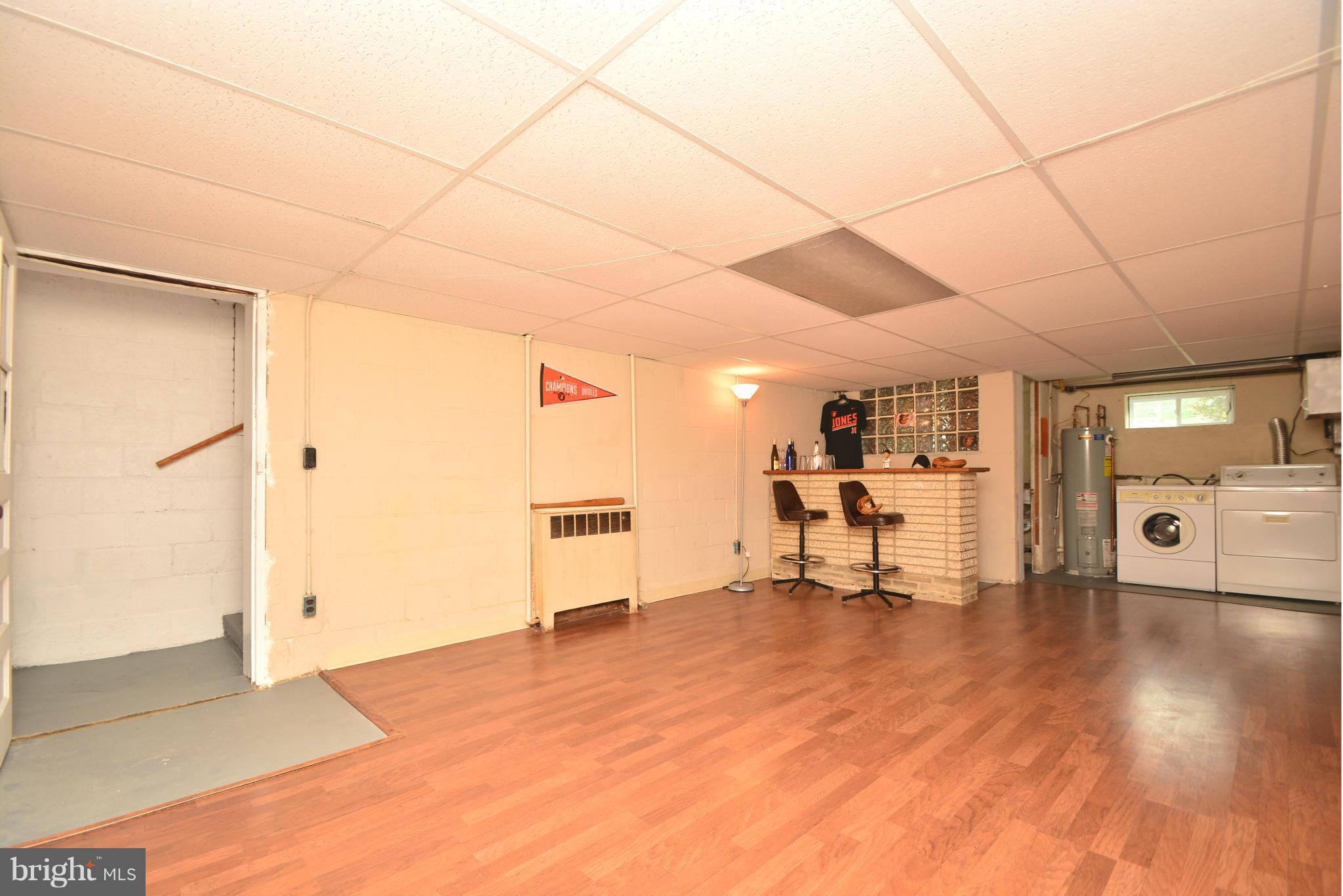 8010 Highpoint Road Baltimore, MD 21234 - Photo 24 of 30 Family Room