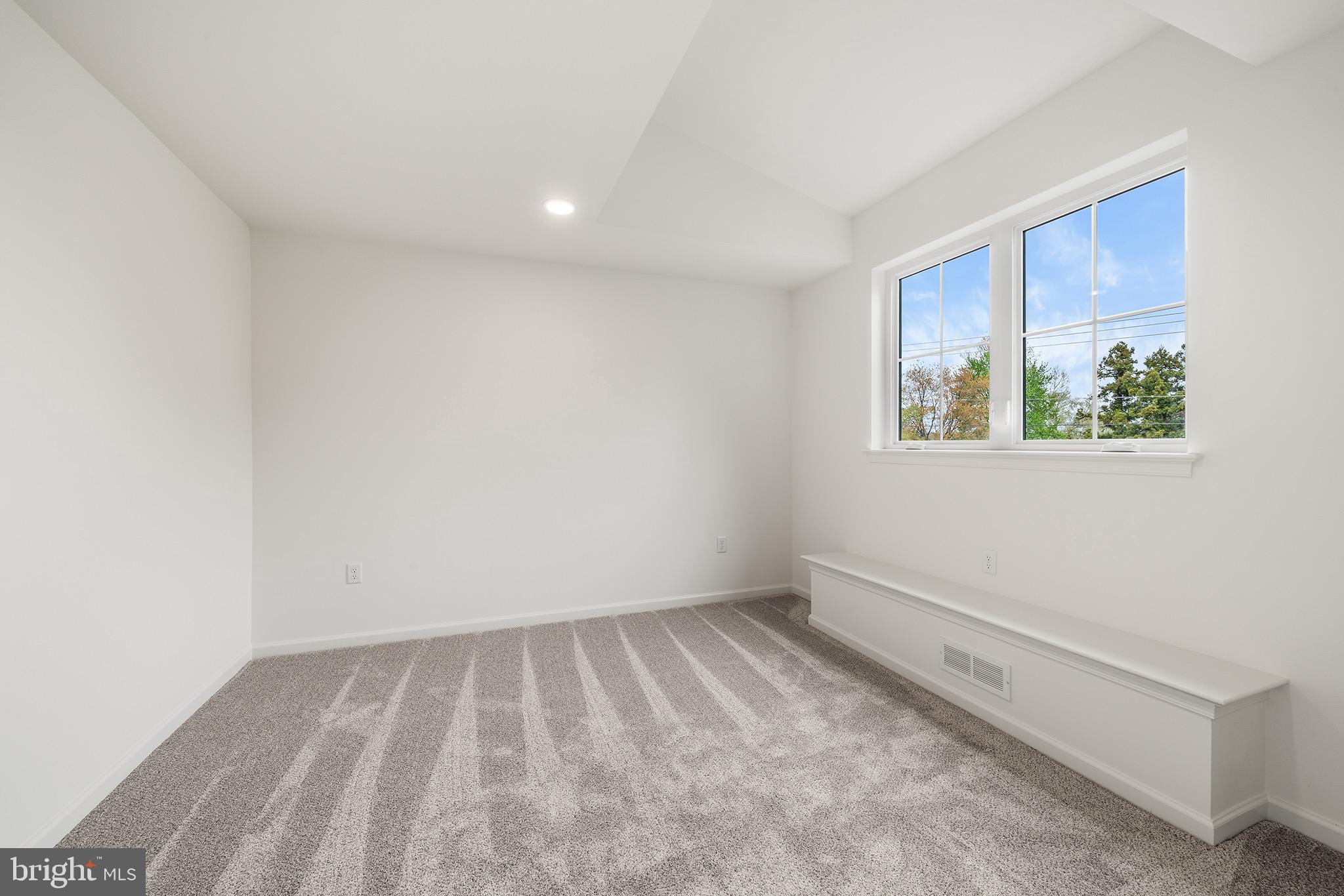 27 Lausch Road Denver, PA 17517 - Photo 31 of 43 an empty room with a window