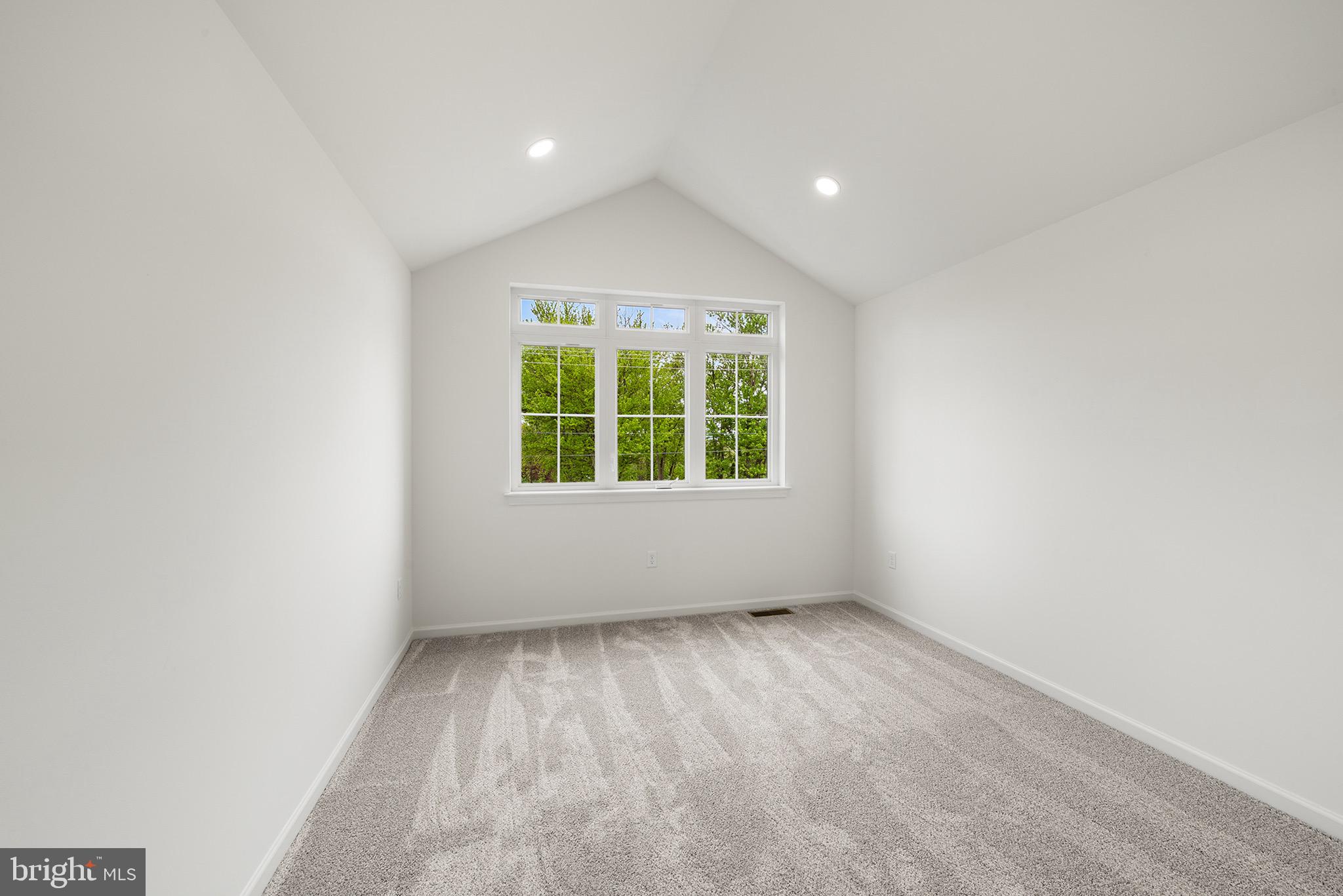 27 Lausch Road Denver, PA 17517 - Photo 34 of 43 an empty room with windows