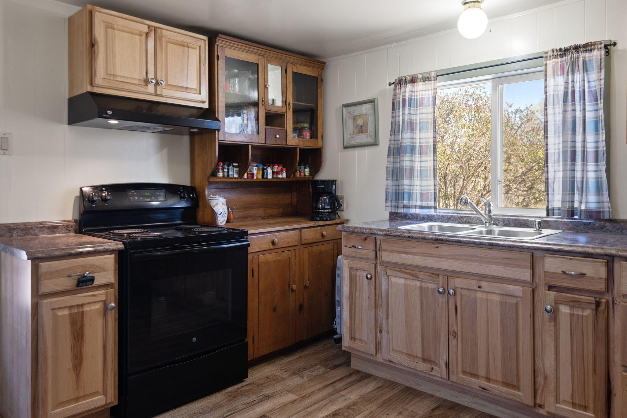 65669 Southwest 61st Street Bend, OR 97703 - Photo 10 of 27 10-web-or-mls-DSC_6836