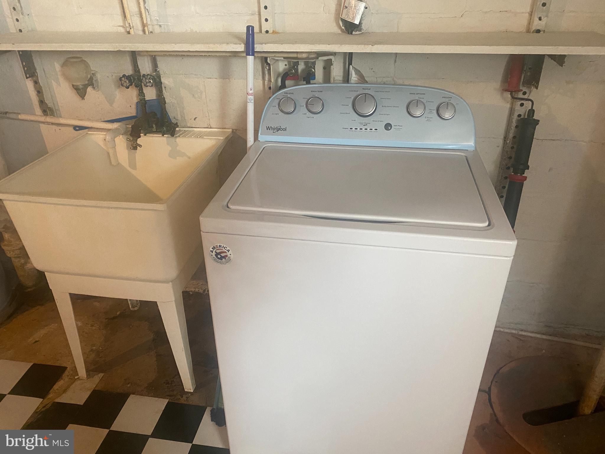 2660 Norland Road Baltimore, MD 21230 - Photo 24 of 27 New Washer, utility sink