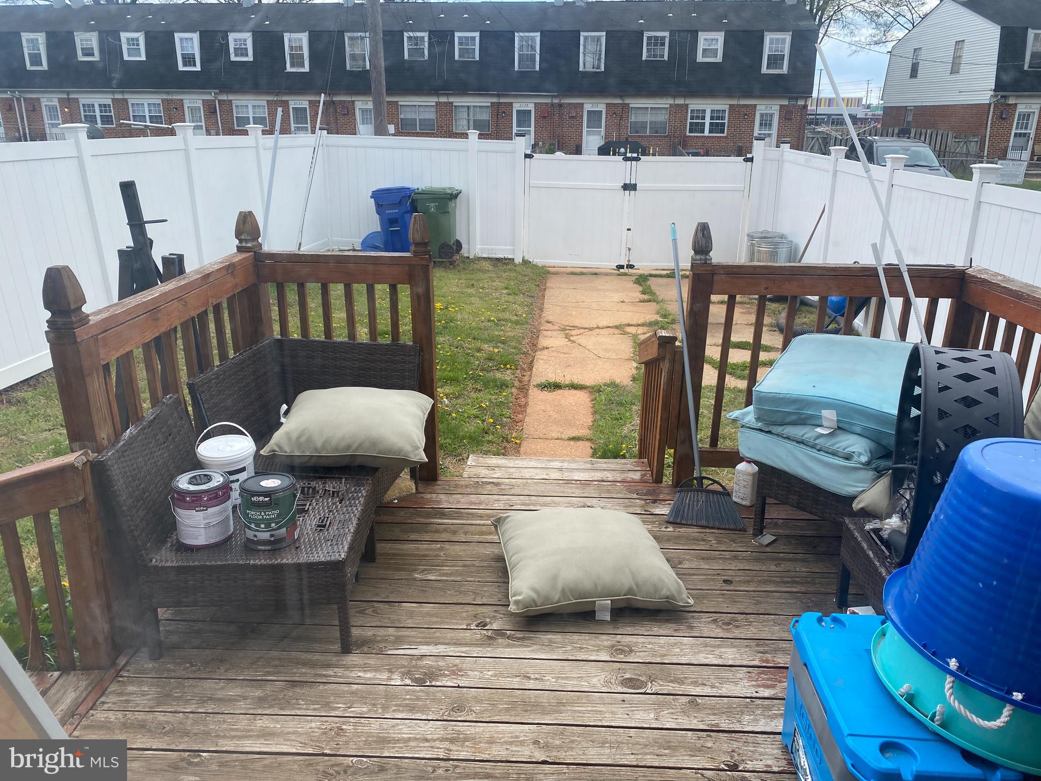 2660 Norland Road Baltimore, MD 21230 - Photo 5 of 27 Deck overlooking Privacy fenced yard