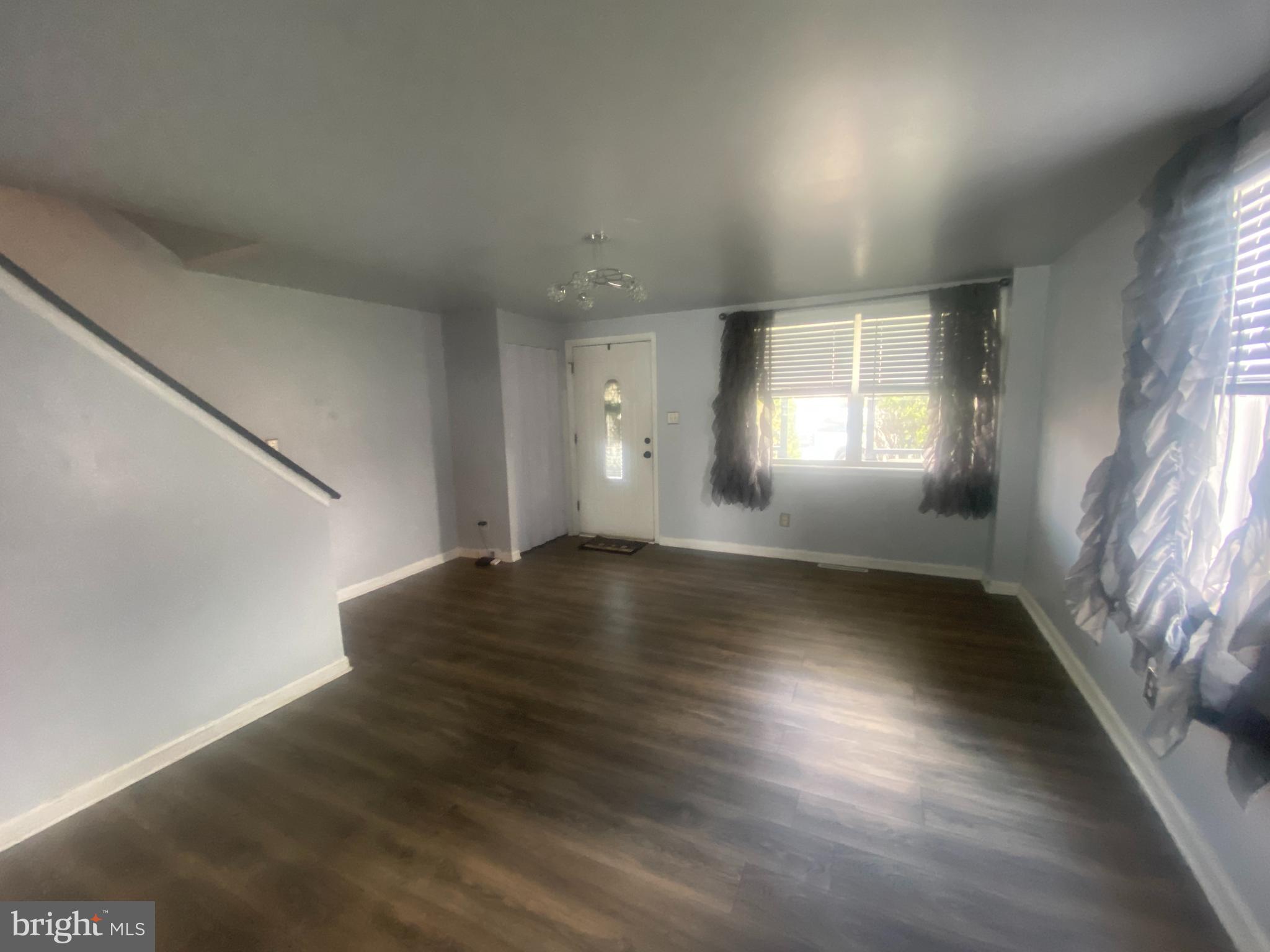 2660 Norland Road Baltimore, MD 21230 - Photo 8 of 27 Living Rm. Alt. View