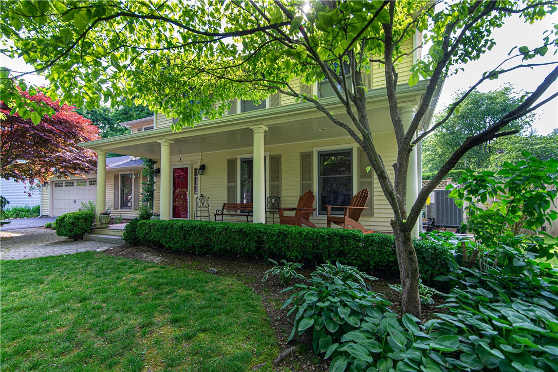 8 Simmons Road Barrington, RI 02806 - Photo 1 of 46 Gallery Image 1