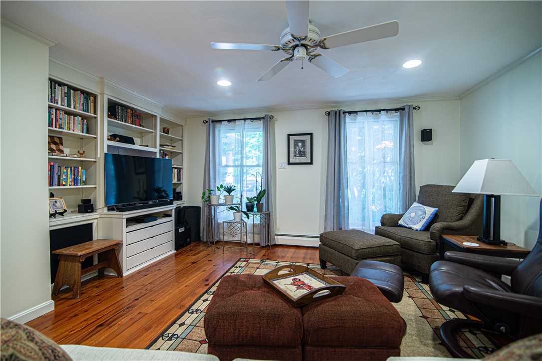 8 Simmons Road Barrington, RI 02806 - Photo 21 of 46 Gallery Image 21