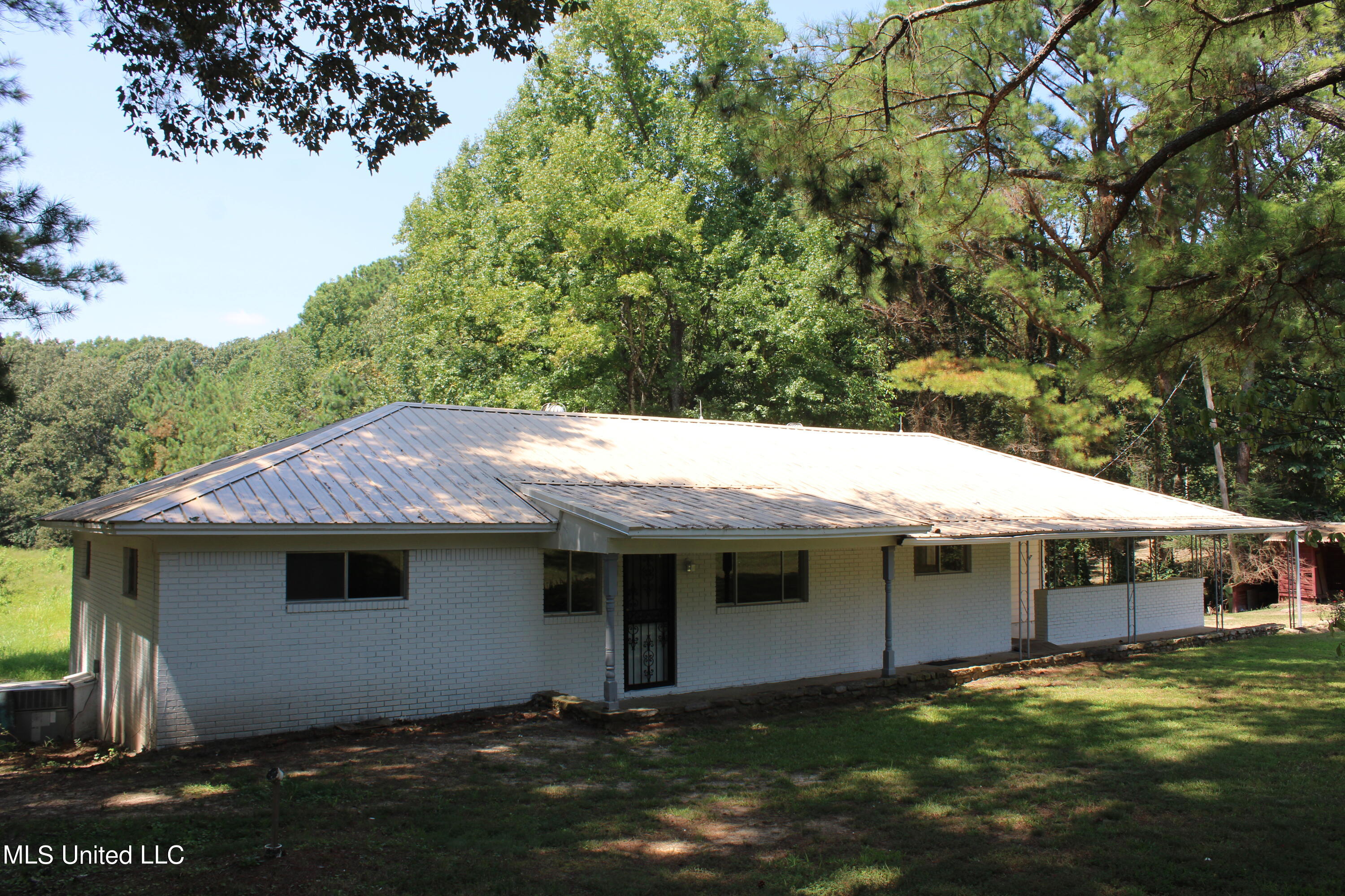 330 Taska Road Red Banks, MS 38661 - Photo 1 of 22 front
