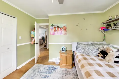 $299,900 | 1105 South Hough Street, Barrington, IL 60010