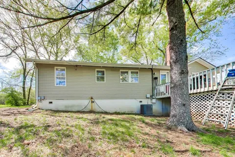 $299,900 | 1105 South Hough Street, Barrington, IL 60010
