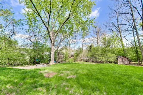 $299,900 | 1105 South Hough Street, Barrington, IL 60010