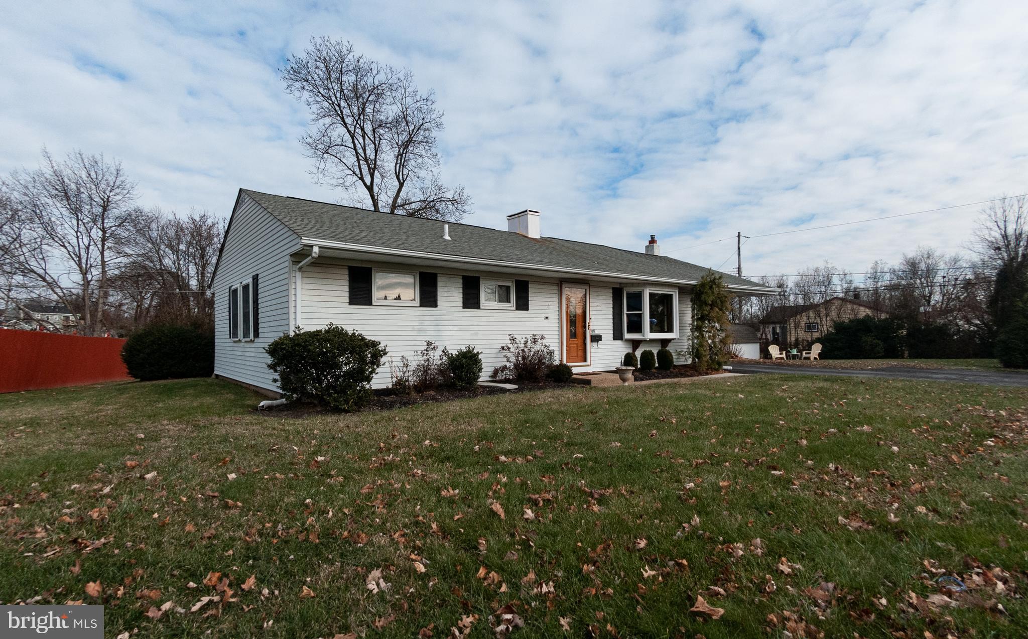 1017 Harding Road Southampton, PA 18966 - Photo 2 of 42 Gallery Image 2