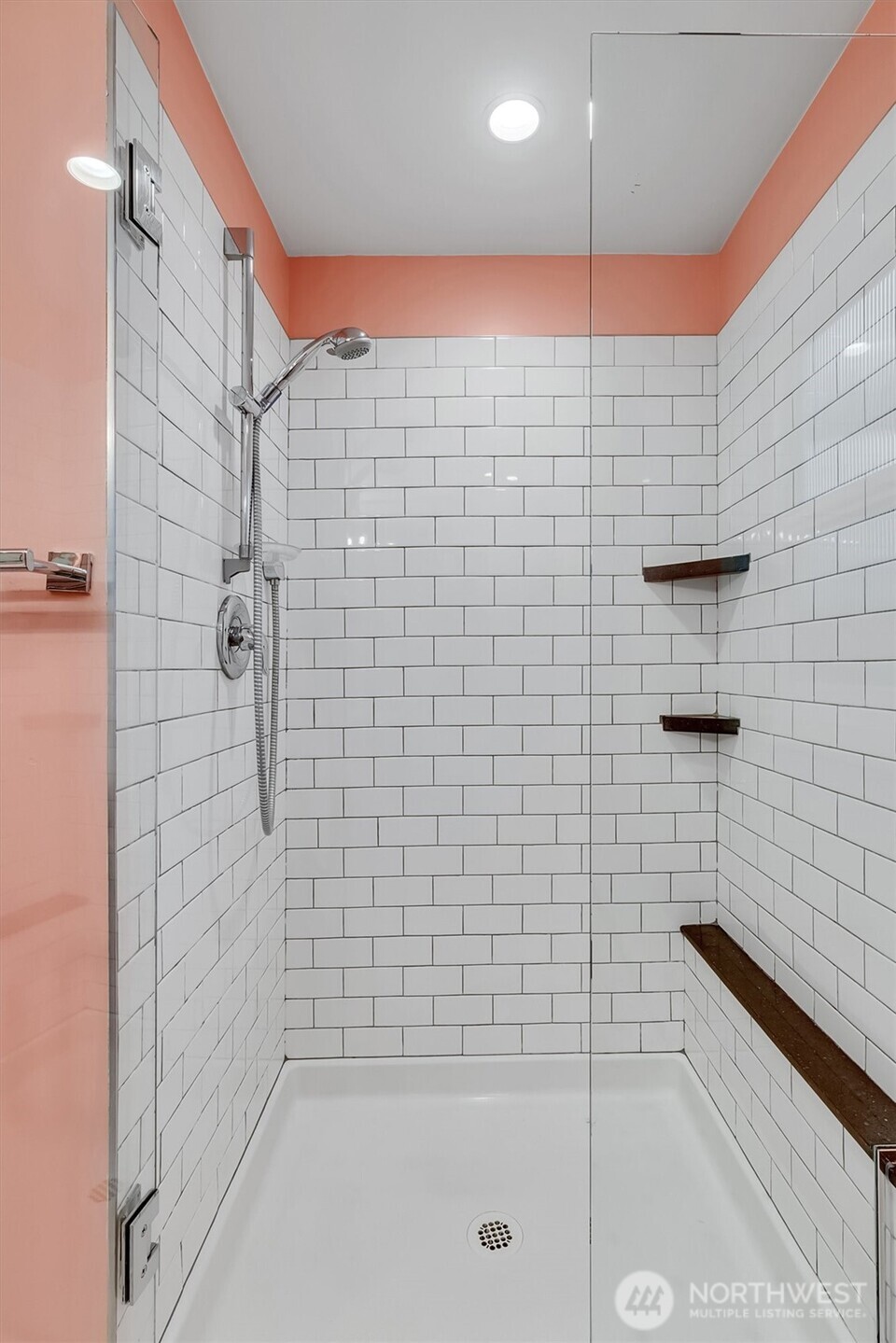 1252 Northeast 89th Street Seattle, WA 98115 - Photo 12 of 18