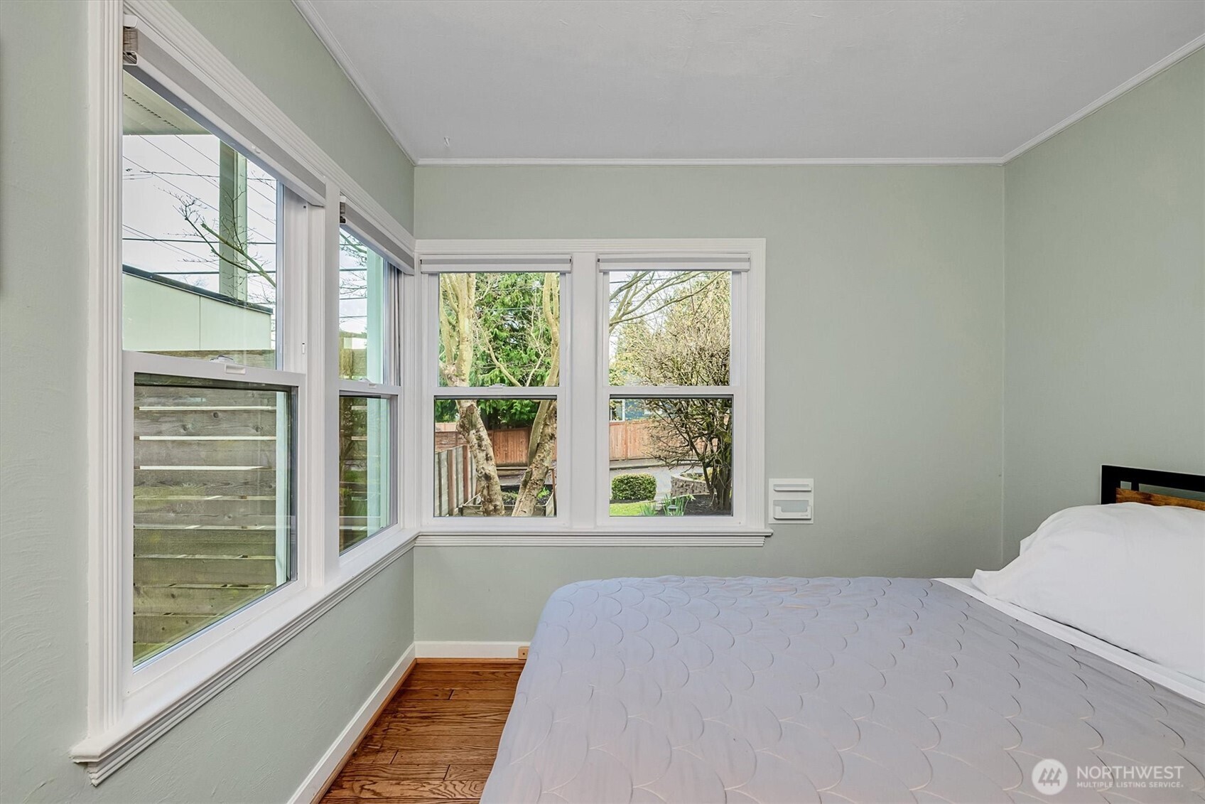 1252 Northeast 89th Street Seattle, WA 98115 - Photo 13 of 18