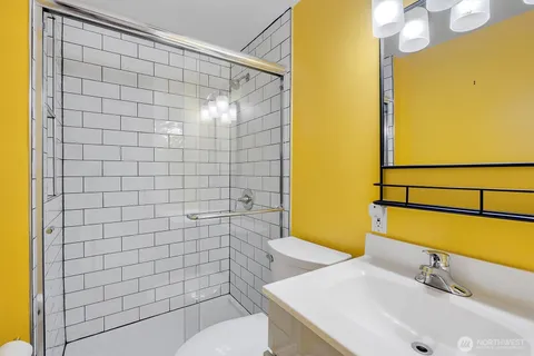 $978,800 | 1252 Northeast 89th Street, Seattle, WA 98115