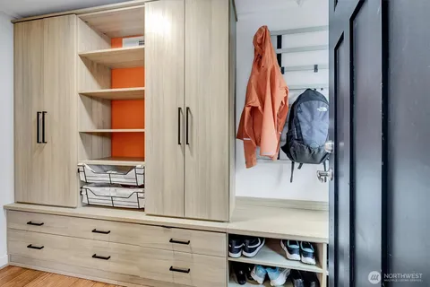 $978,800 | 1252 Northeast 89th Street, Seattle, WA 98115