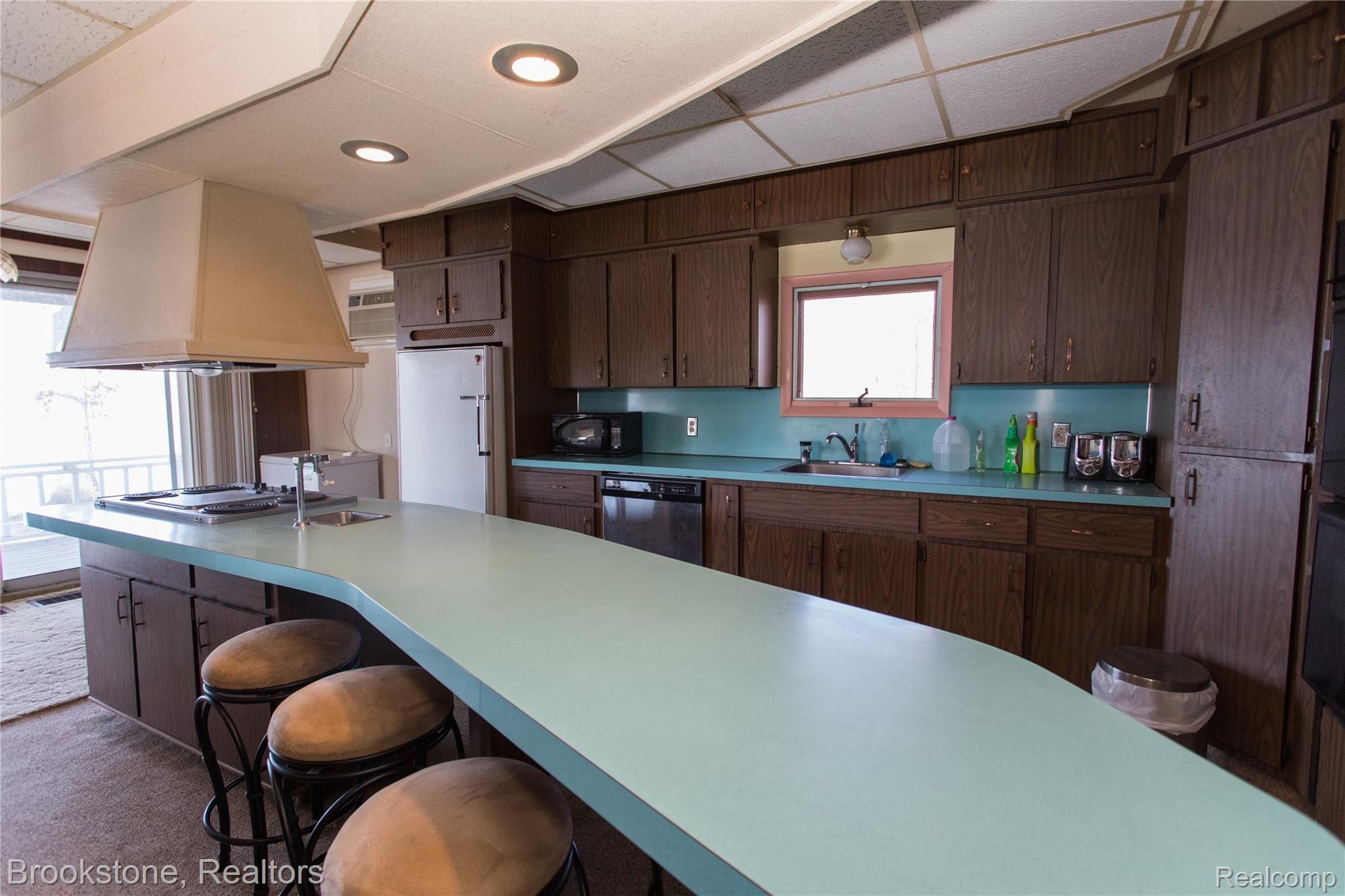 1675 Rochester Road Leonard, MI 48367 - Photo 39 of 62 rochesterlake_nick-35.jpg