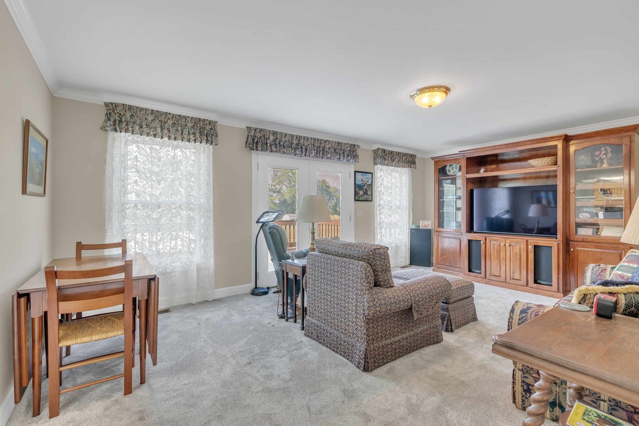 207 Sugar Tree Lane Pulaski, TN 38478 - Photo 20 of 30 a living room with furniture and a window