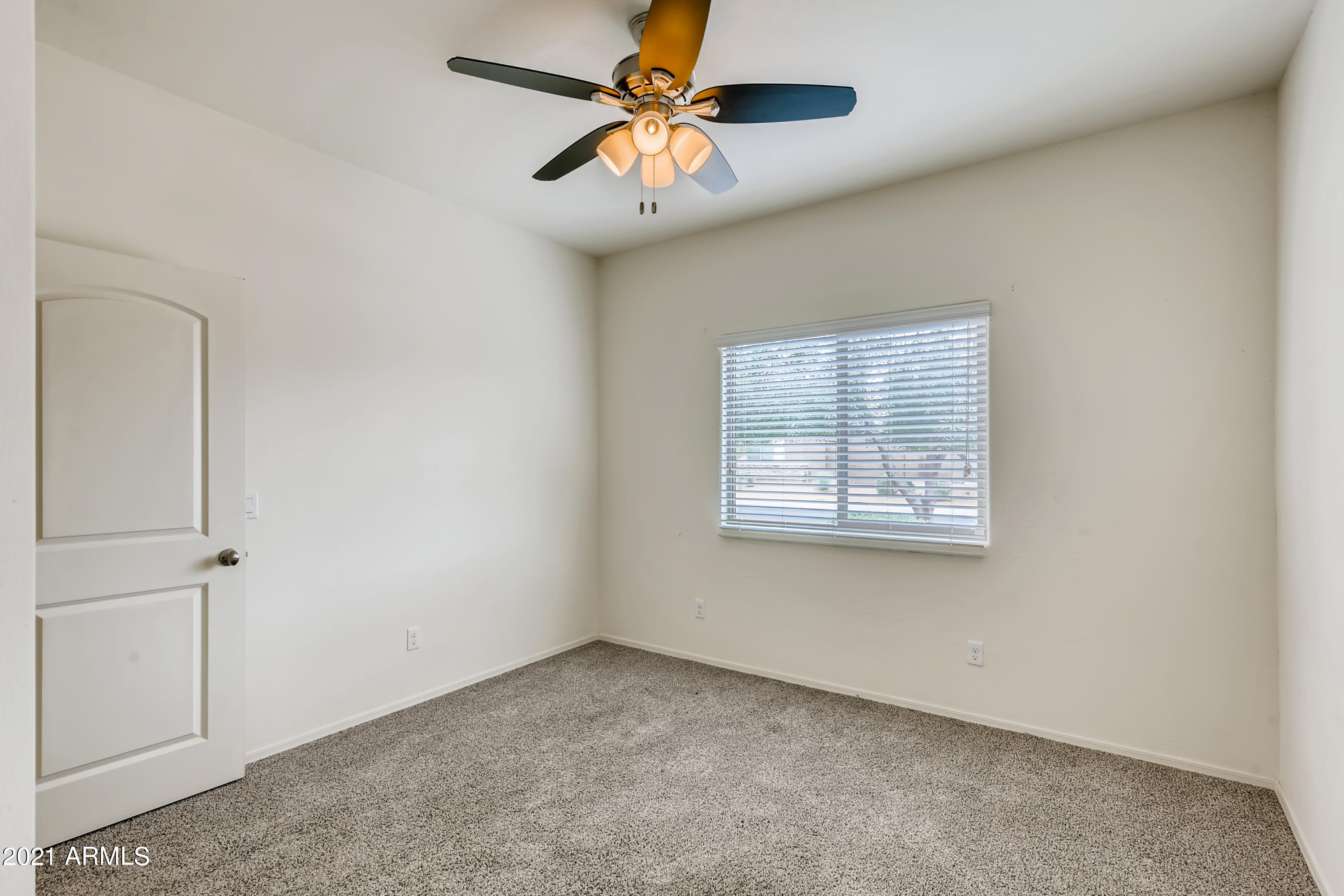 23807 West Chipman Road Buckeye, AZ 85326 - Photo 21 of 33 21-359040290-23 Bedroom