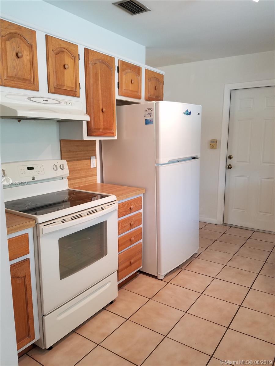 5500 Northeast 7th Avenue Boca Raton, FL 33487 - Photo 14 of 74 Gallery Image 14