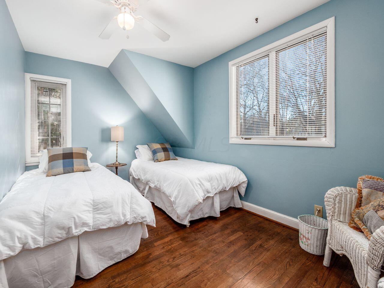 2620 Berwyn Road Columbus, OH 43221 - Photo 22 of 39 A_2620_Berwyn_053