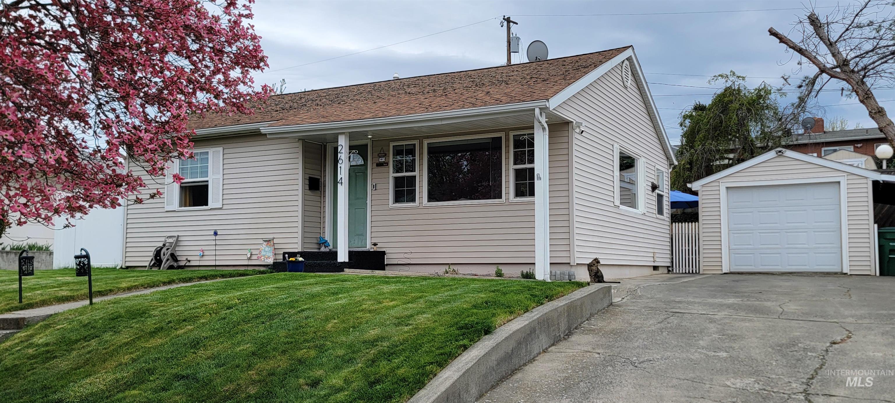 2614 9th Avenue Lewiston, ID 83501 - Photo 9 of 24