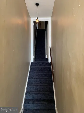 $1,600 | 615 West Avenue, Jenkintown, PA 19046