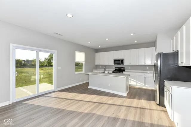 $415,000 | 2646 Grassy Br Drive, Whitestown, IN 46075