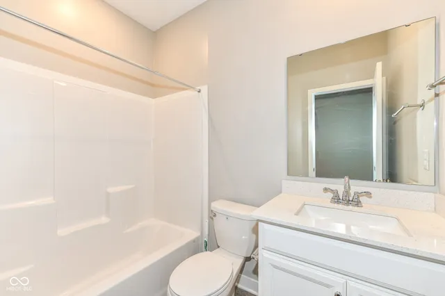 $415,000 | 2646 Grassy Br Drive, Whitestown, IN 46075