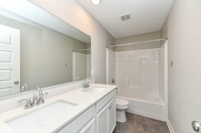 $415,000 | 2646 Grassy Br Drive, Whitestown, IN 46075