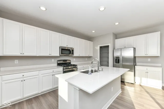 $415,000 | 2646 Grassy Br Drive, Whitestown, IN 46075