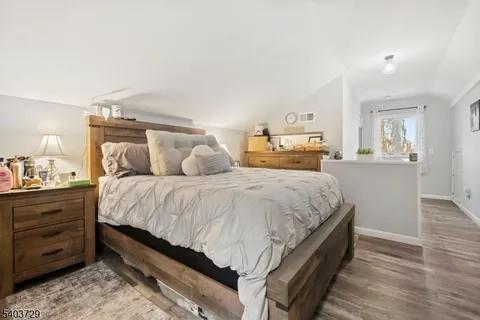 a view of walk in closet