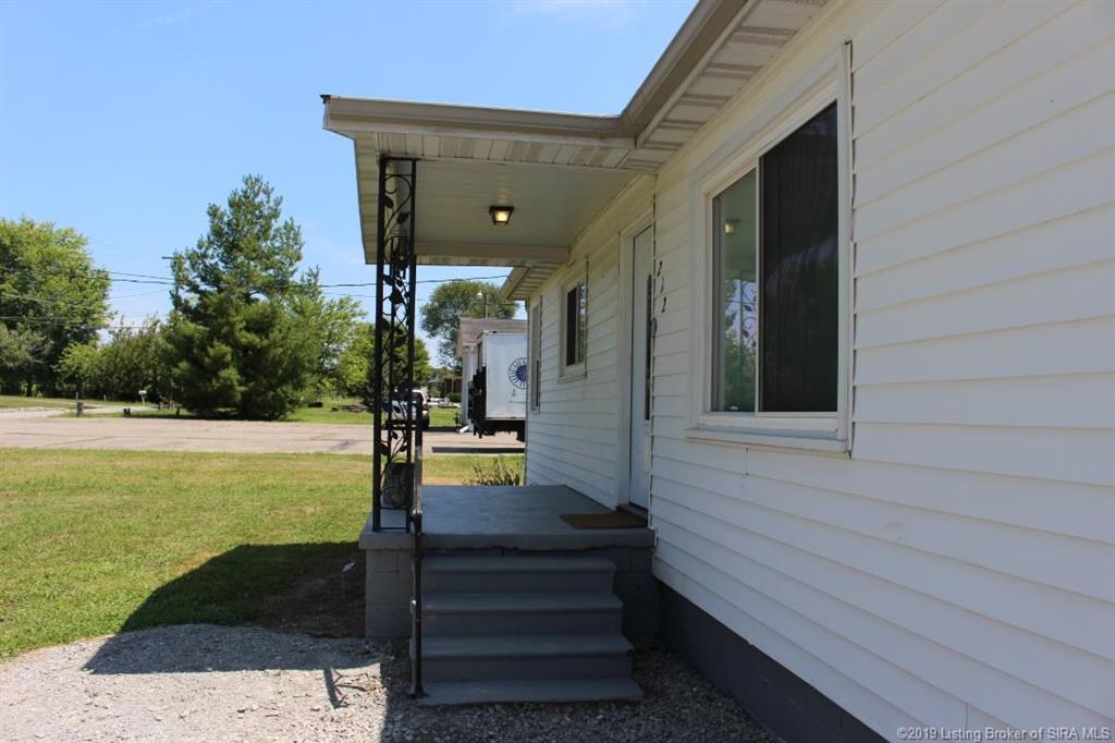 212 East County Line Road Underwood, IN 47177 - Photo 10 of 24