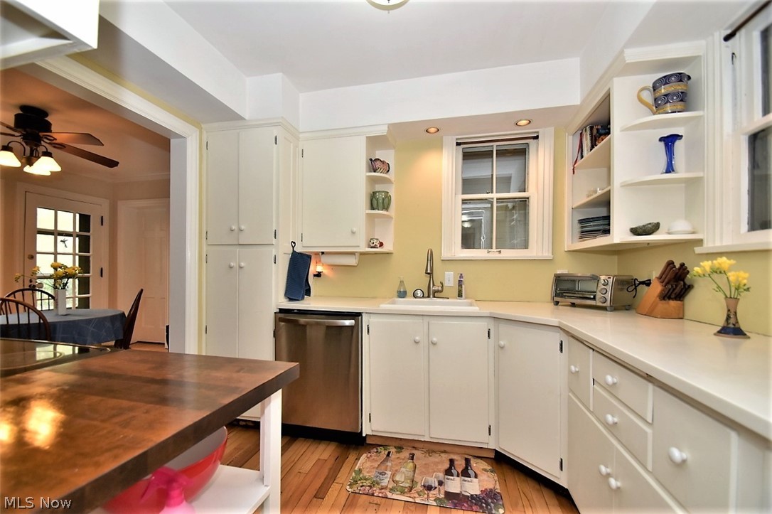 3269 Warrington Road Cleveland, OH 44120 - Photo 19 of 35 Gallery Image 19