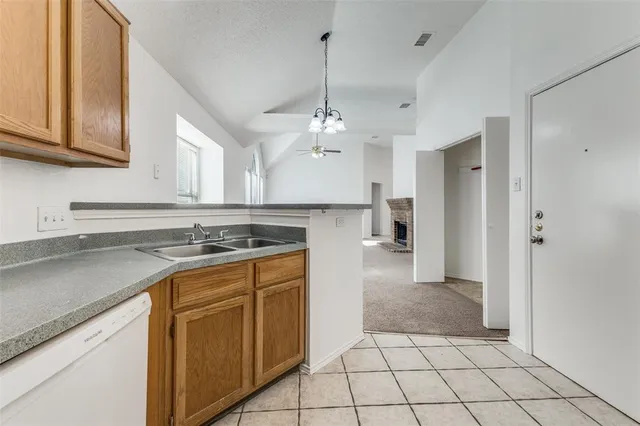 $2,100 | 920 Mossberg Lane, Mesquite, TX 75181