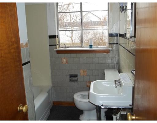 276 E Ridge Springfield, OH 45503 - Photo 7 of 10 Gallery Image 7