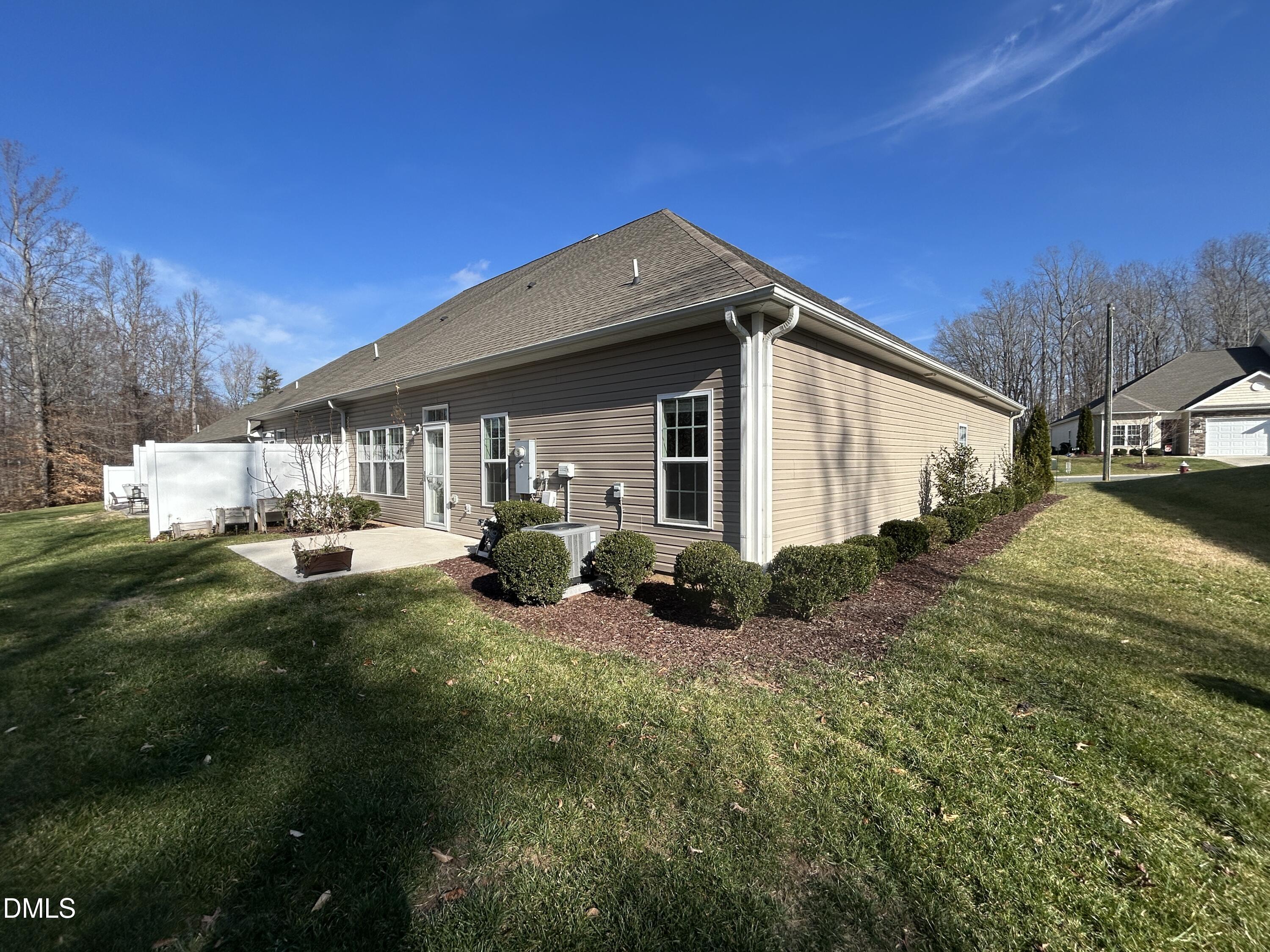 641 Retriever Lane Mebane, NC 27302 - Photo 5 of 41 IMG_2143