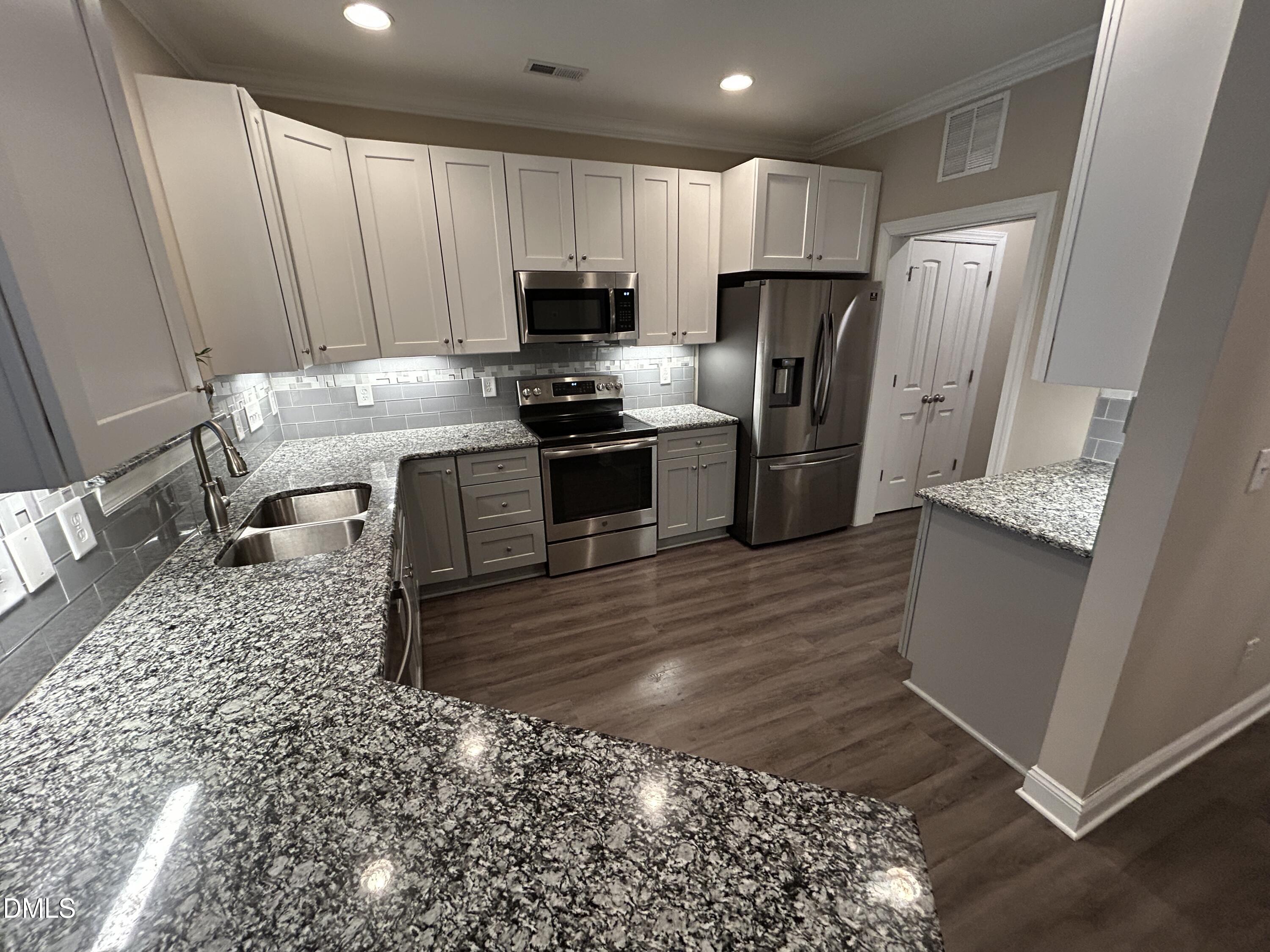 641 Retriever Lane Mebane, NC 27302 - Photo 9 of 41 IMG_2120