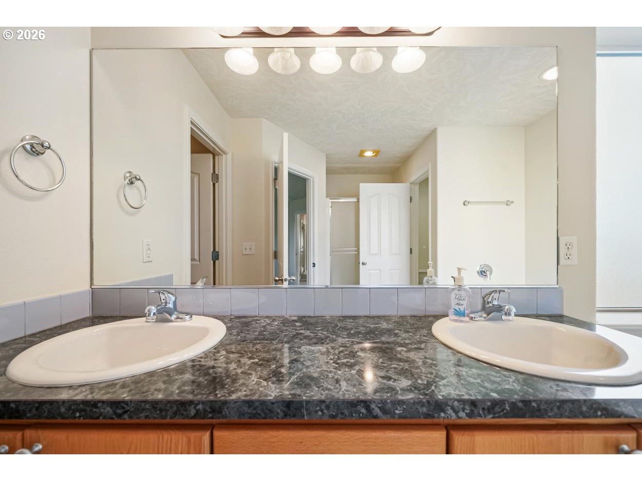 4161 Geranium Avenue Northeast Salem, OR 97305 - Photo 12 of 43