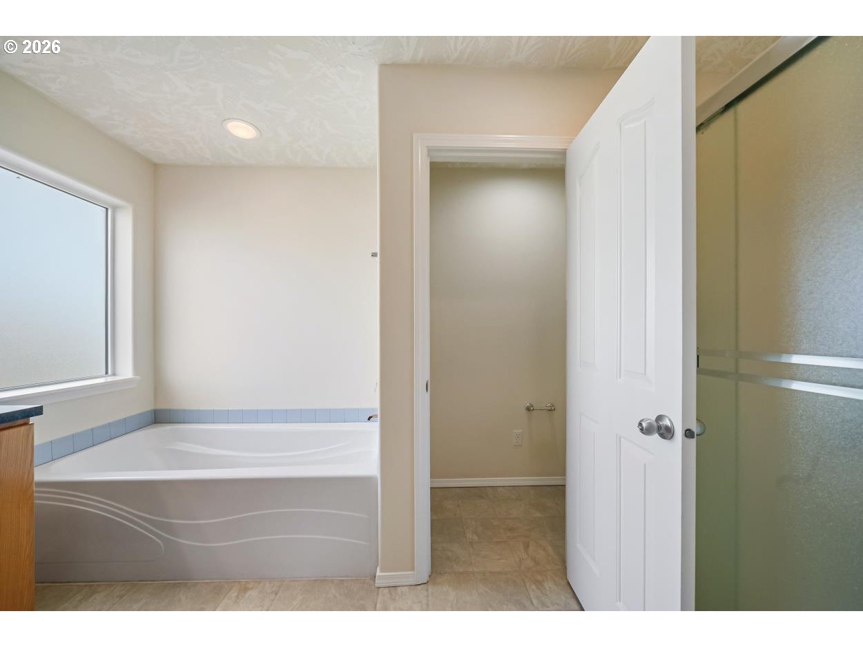4161 Geranium Avenue Northeast Salem, OR 97305 - Photo 17 of 43