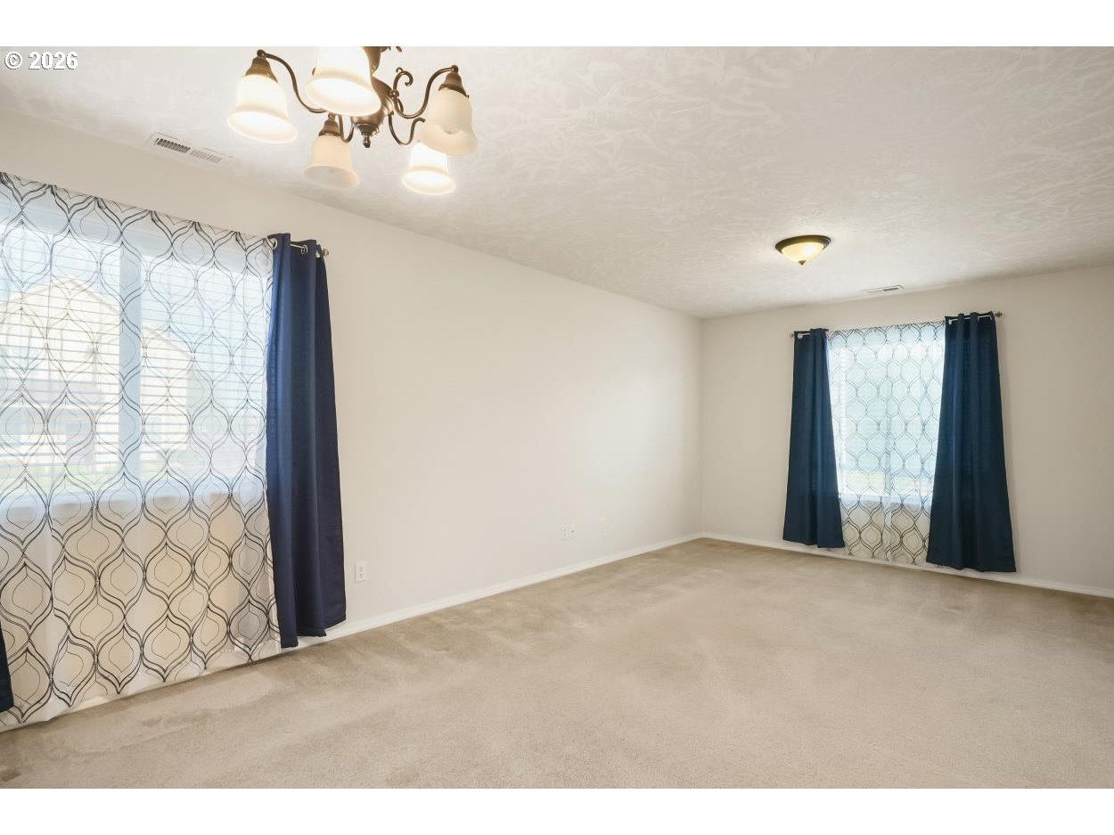 4161 Geranium Avenue Northeast Salem, OR 97305 - Photo 19 of 43