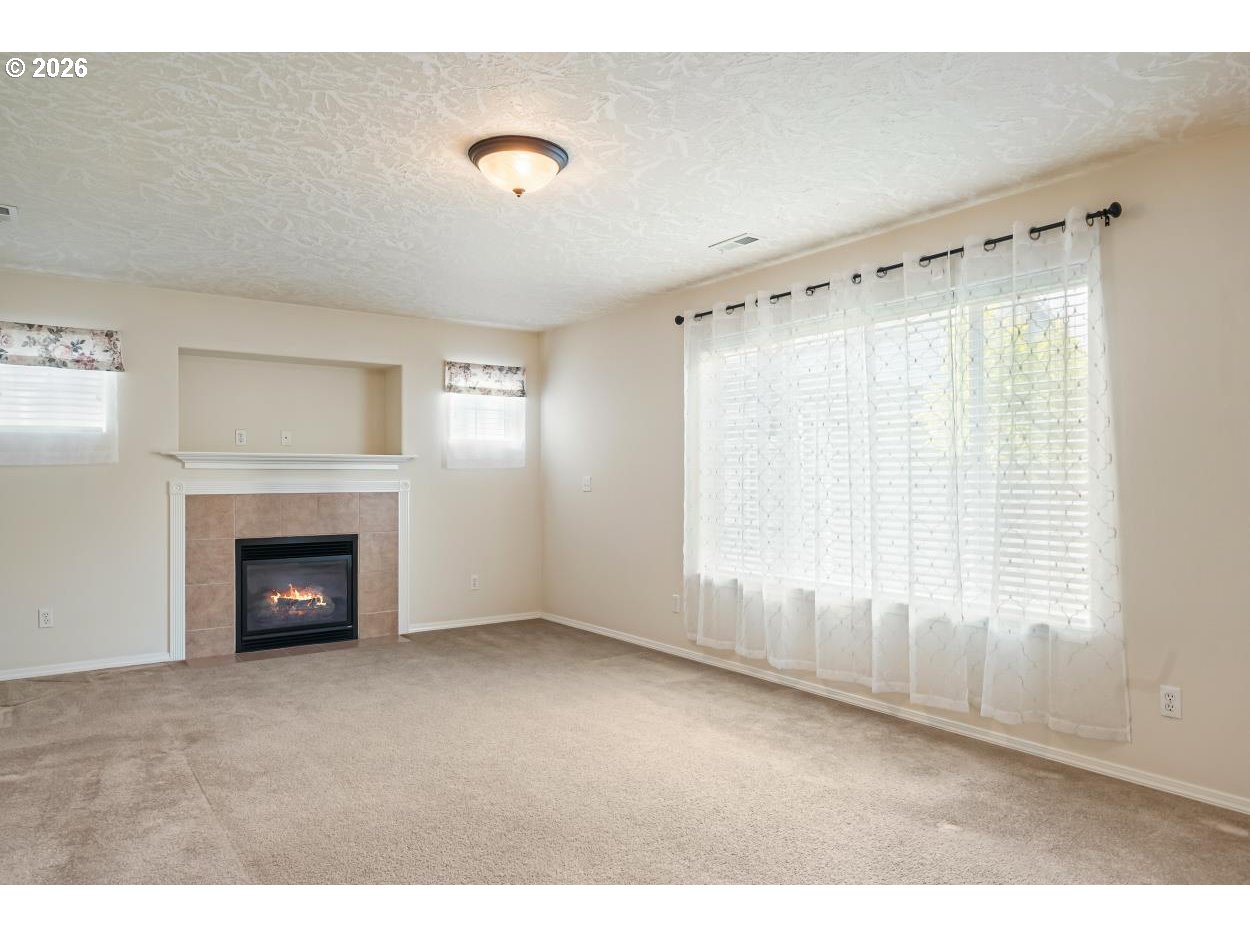 4161 Geranium Avenue Northeast Salem, OR 97305 - Photo 5 of 43