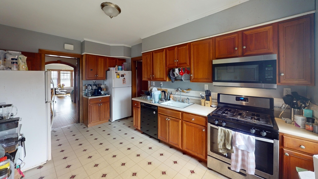 66 Nottinghill Road, Unit 2 Boston, MA 02135 - Photo 6 of 16