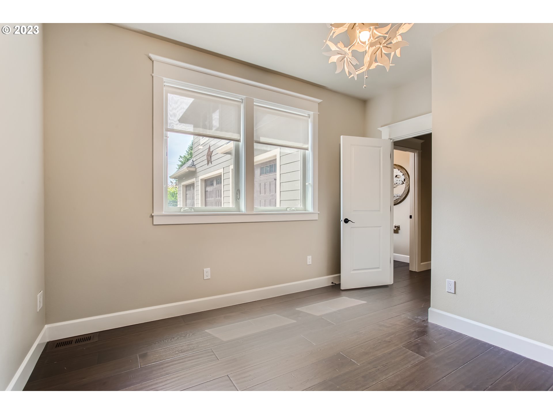 14033 South Livesay Road Oregon City, OR 97045 - Photo 17 of 35 Den/Office