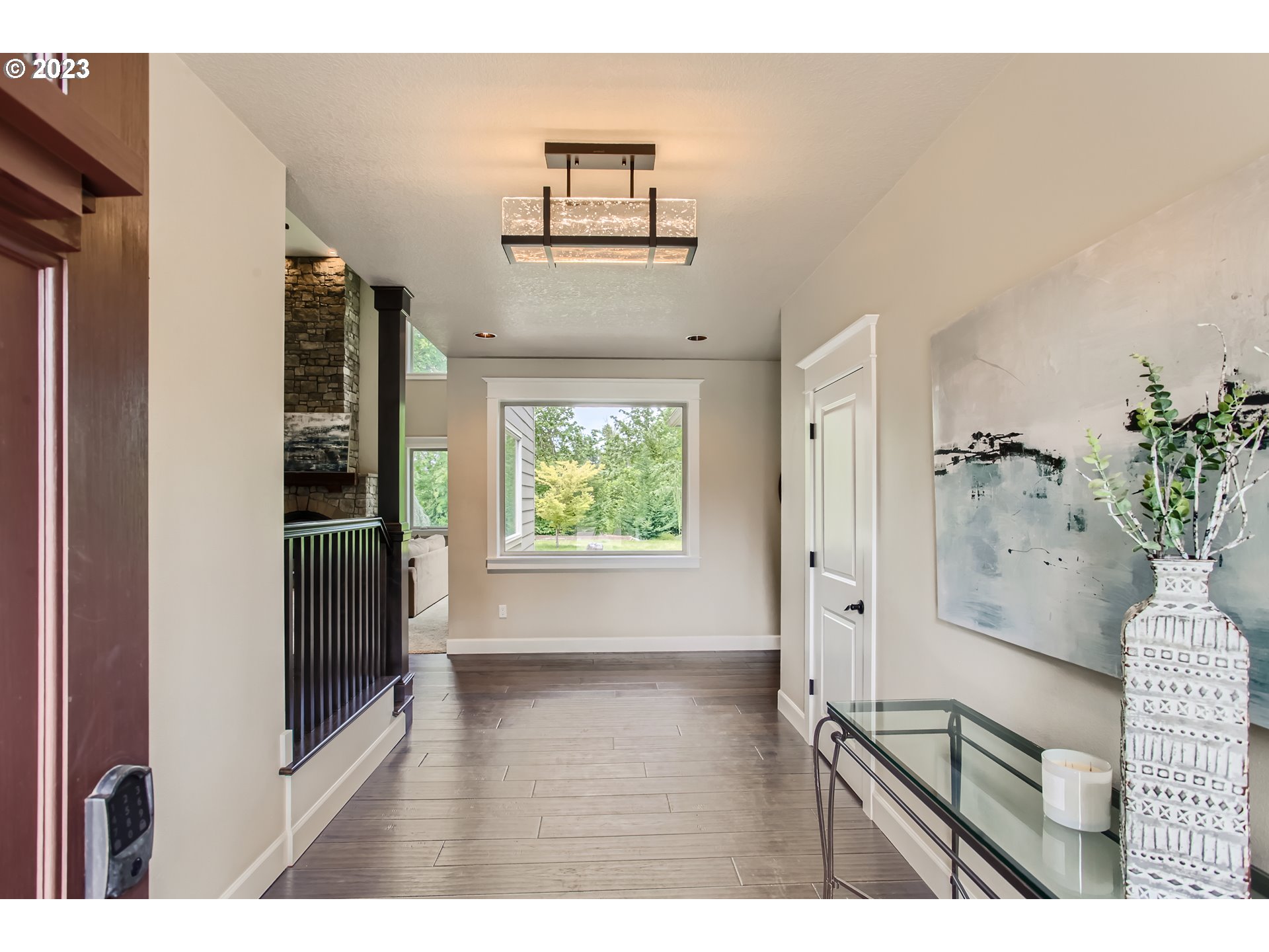 14033 South Livesay Road Oregon City, OR 97045 - Photo 5 of 35 Entrance/Foyer