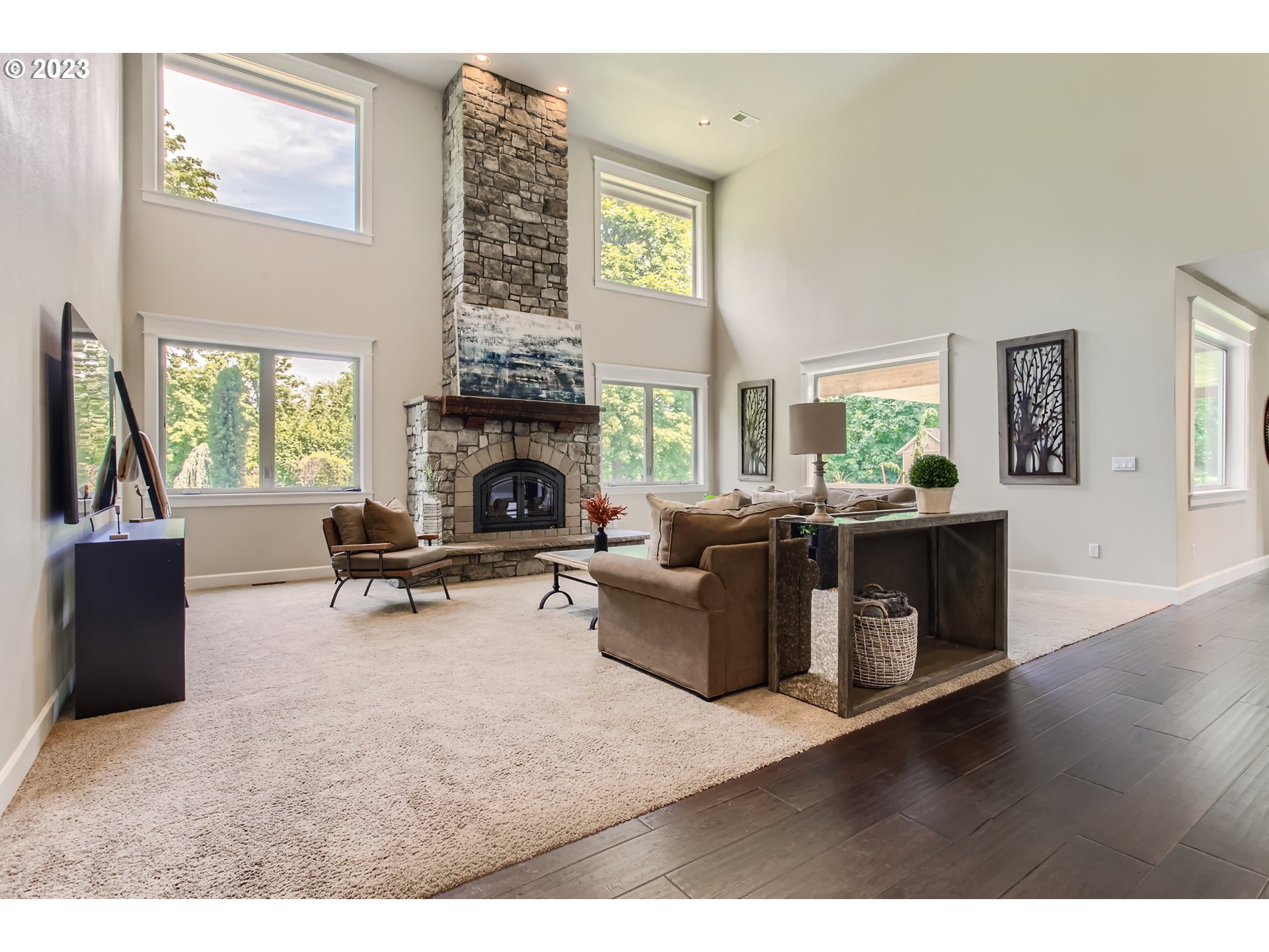 14033 South Livesay Road Oregon City, OR 97045 - Photo 6 of 35 Great Room