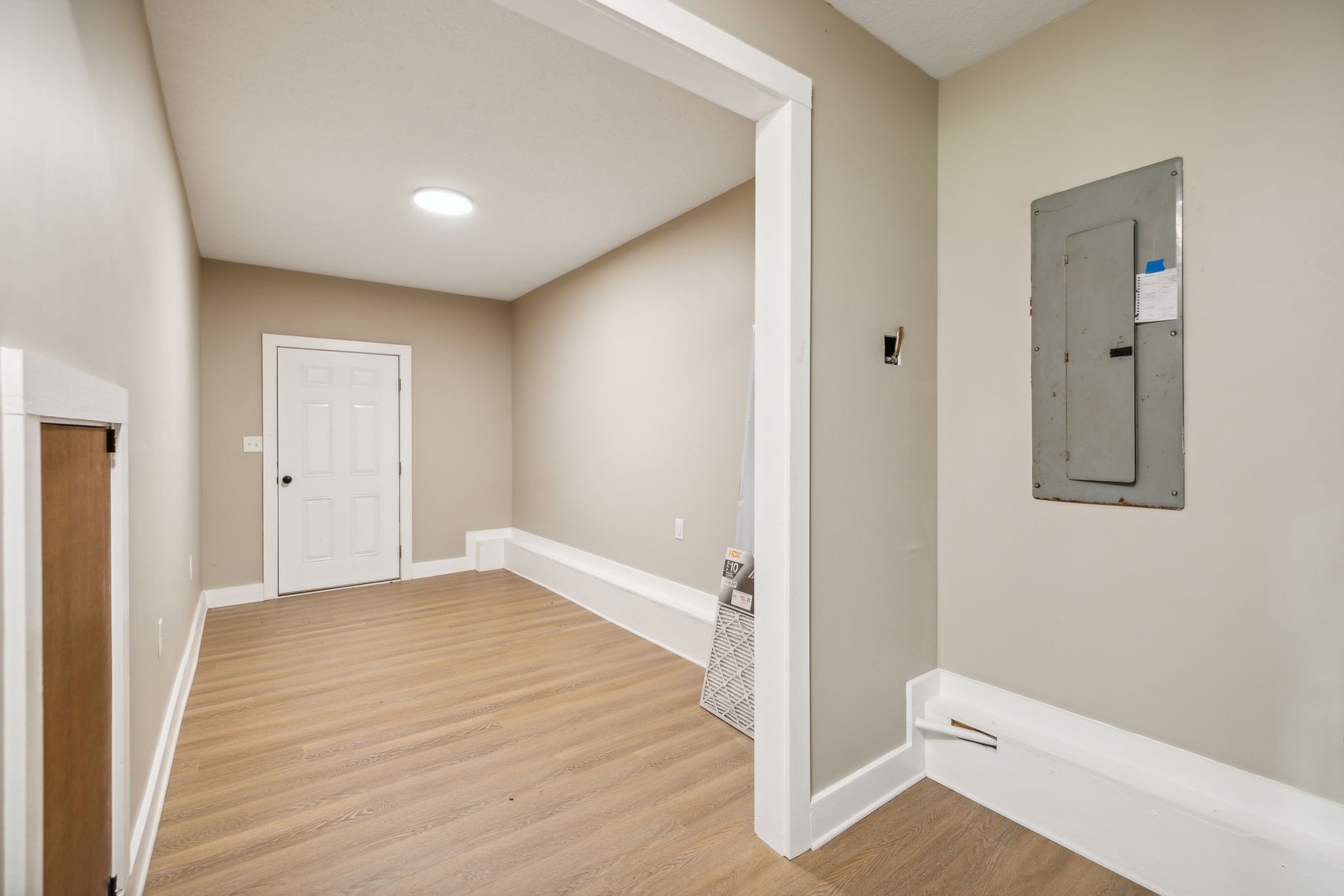969 Trice Road Lebanon, TN 37087 - Photo 16 of 47 a view of a big room with wooden floor and closet