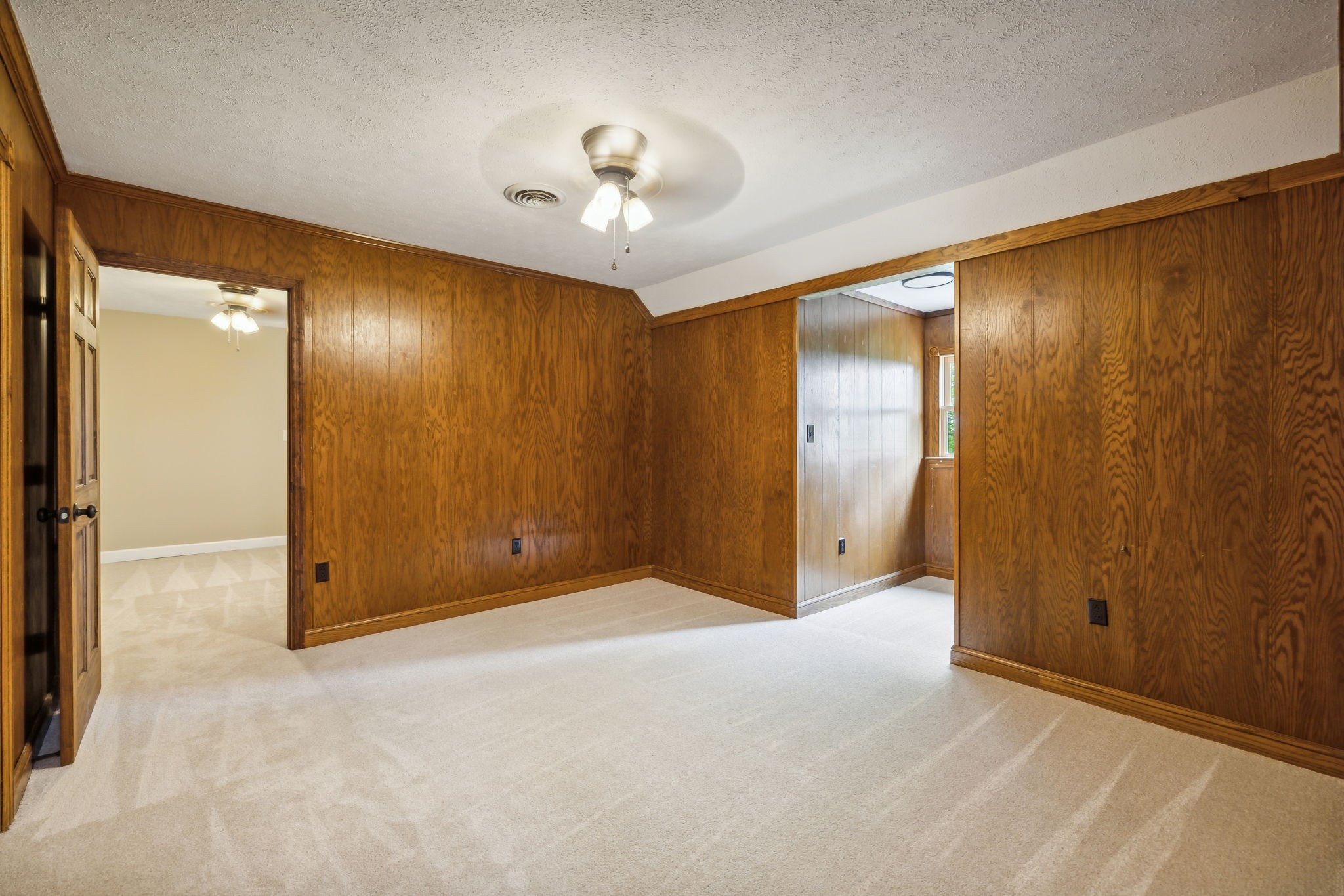 969 Trice Road Lebanon, TN 37087 - Photo 33 of 47 a view of empty room with a mirror